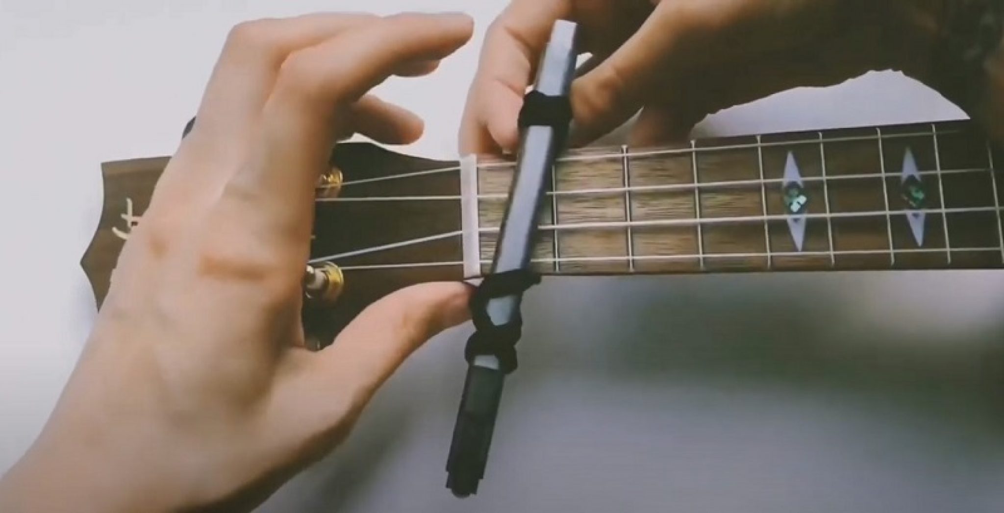 DIY Capo For Ukulele Great Guide in 4 Pro Steps + Tips!