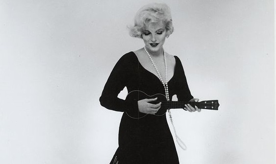 Marylin Monroe Once Played the Ukulele