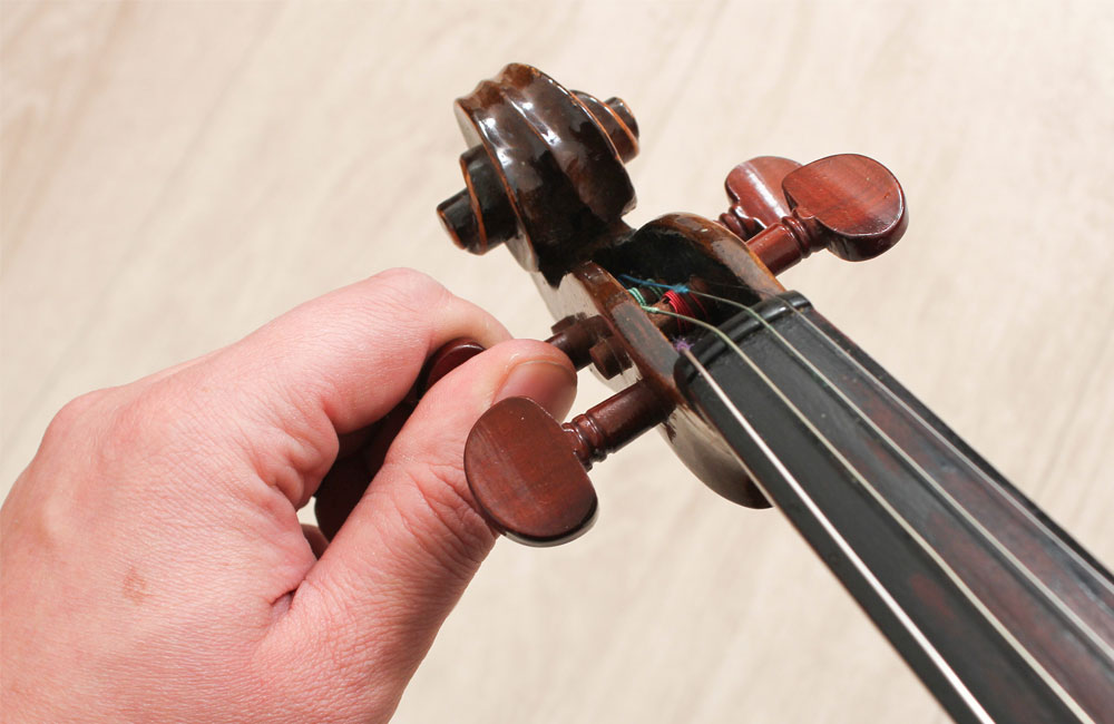 tuning - violin vs cello