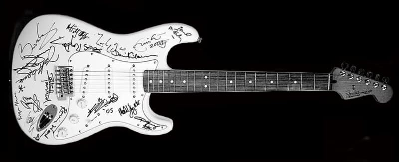Fender Reach Out To Asia Stratocaster